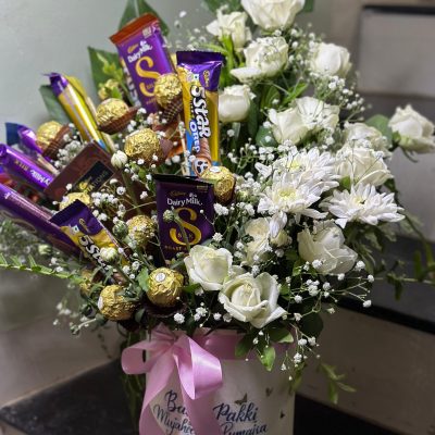 hamper baskets clothes hamper anniversary gift Hamper anniversary gift hampers for couple chocolate bouquet wedding hamper